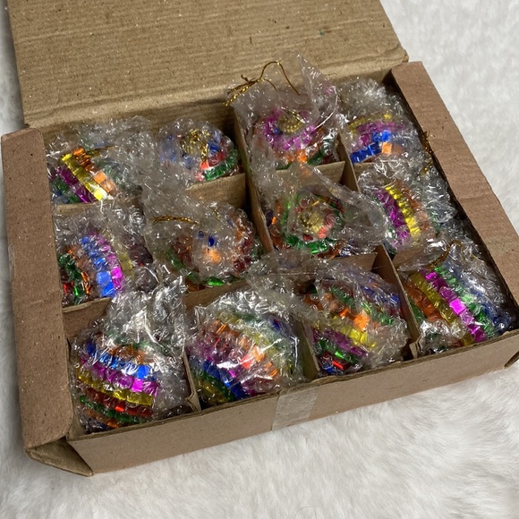 Vintage 12 rainbow mirror ball Christmas ornaments new - Picture 9 of 12